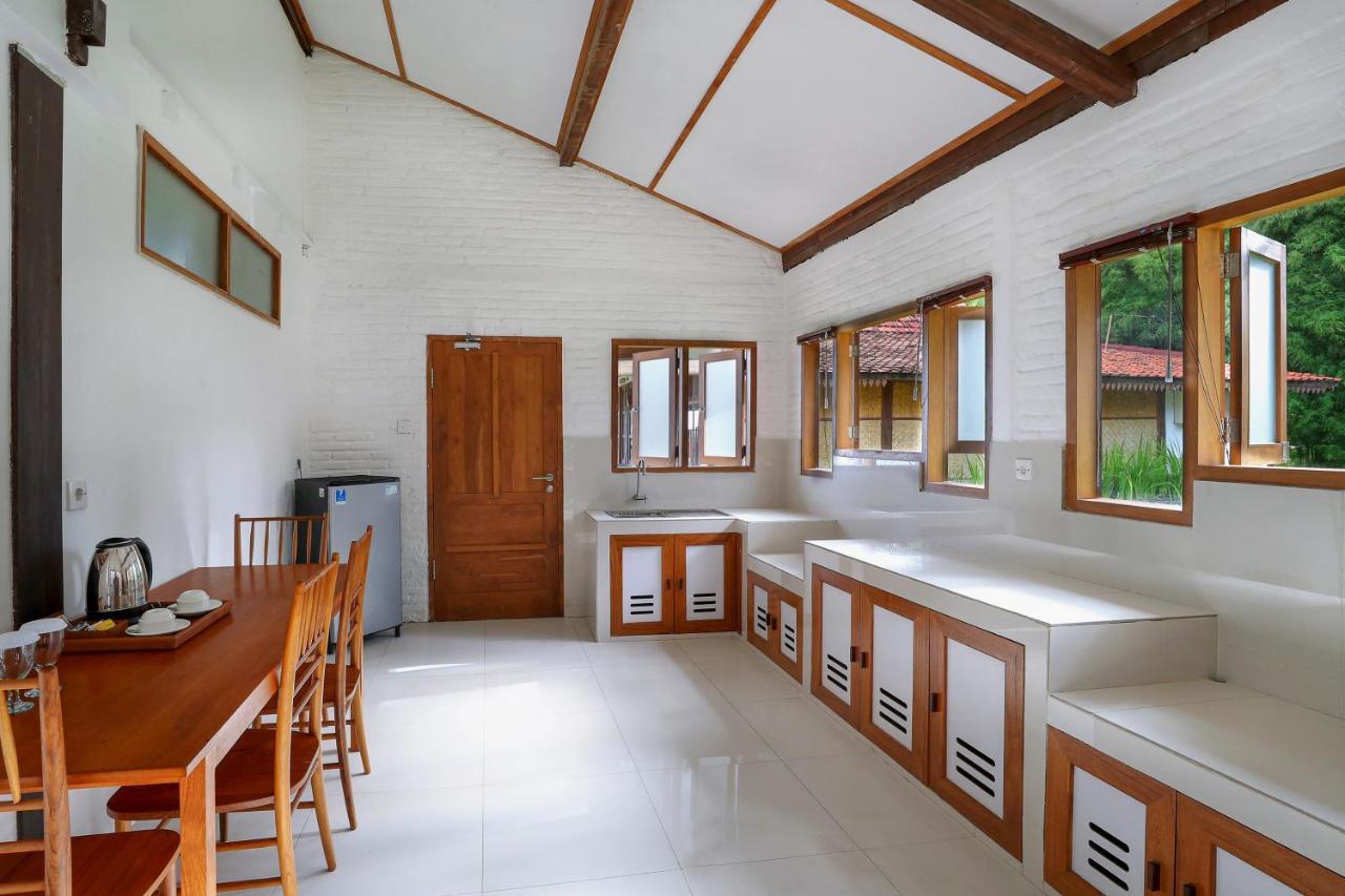 Villa So Long Banyuwangi - Ijen Exterior photo