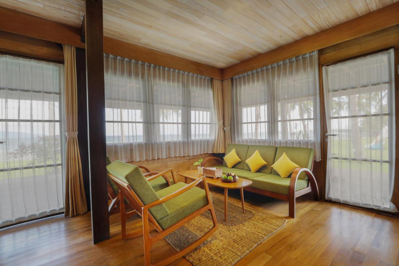 Villa So Long Banyuwangi - Ijen Exterior photo